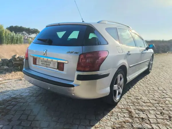 Peugeot 407 SW 2008 - 7965 EUR, 175000 km - AUTO.MOTO.pt - 175000km - foto 4 de 14