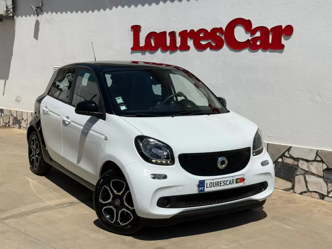 Smart ForFour 2016 - 11995 EUR, 84000 km - AUTO.MOTO.pt - 84000km - foto 1 de 42