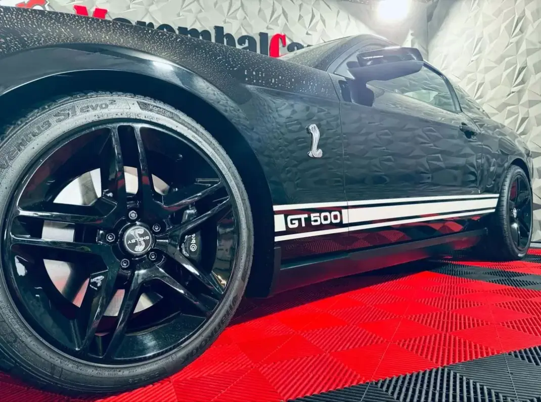 Shelby GT500 2010 - 89990 EUR, 76489 km - AUTO.MOTO.pt - 76489km - foto 11 de 47