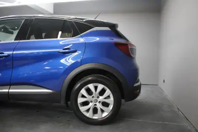 Renault Captur 2021 - 21500 EUR, 54000 km - AUTO.MOTO.pt - 54000km - foto 8 de 17