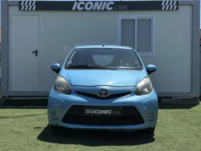 Toyota Aygo 2013 - 6490 EUR, 72000 km - AUTO.MOTO.pt - 72000km - foto 2 de 28