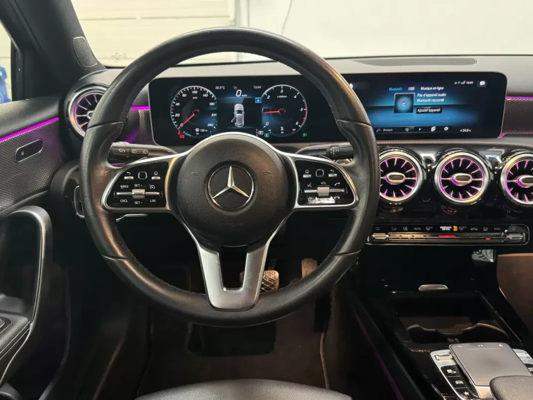 Mercedes-Benz A 180 2018 - 22990 EUR, 119000 km - AUTO.MOTO.pt - 119000km - foto 7 de 12