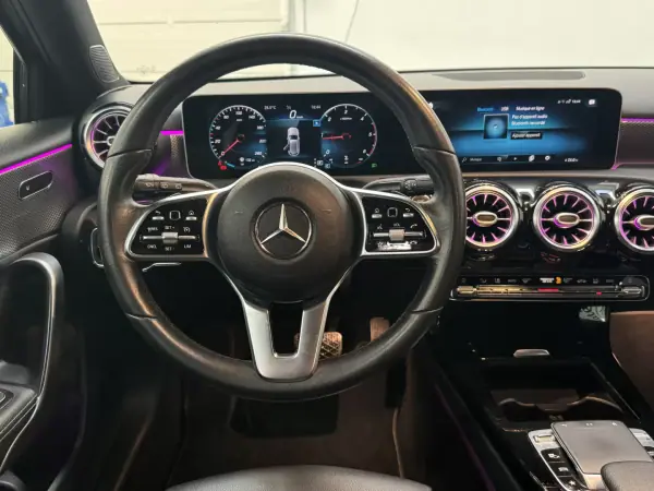 Mercedes-Benz A 180 2018 - 22990 EUR, 119000 km - AUTO.MOTO.pt - 119000km - foto 7 de 12