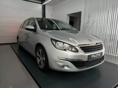 Peugeot 308 SW 2016 - 7990 EUR, 212792 km - AUTO.MOTO.pt - 212792km - foto 4 de 22