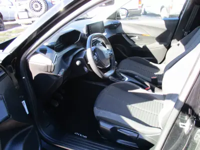 Peugeot 2008 2021 — foto 5 de 15