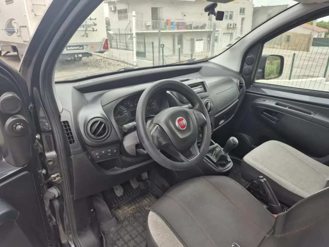 Fiat Fiorino 2018 - 9400 EUR, 179900 km - 179900km - foto 4 de 10