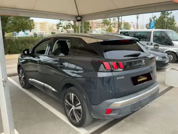 Peugeot 3008 2018 - 17990 EUR, 107419 km - AUTO.MOTO.pt - 107419km - foto 2 de 10