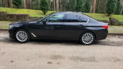 BMW 530e 2019 - 31990 EUR, 7558 km - AUTO.MOTO.pt - 7558km - foto 5 de 27