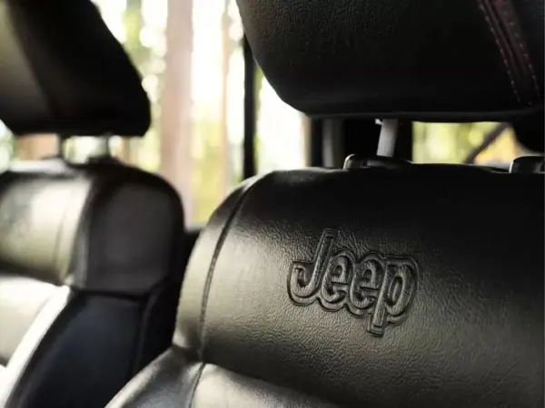 Jeep Wrangler Unlimited 2013 - 46500 EUR, 154453 km - AUTO.MOTO.pt - 154453km - foto 15 de 18