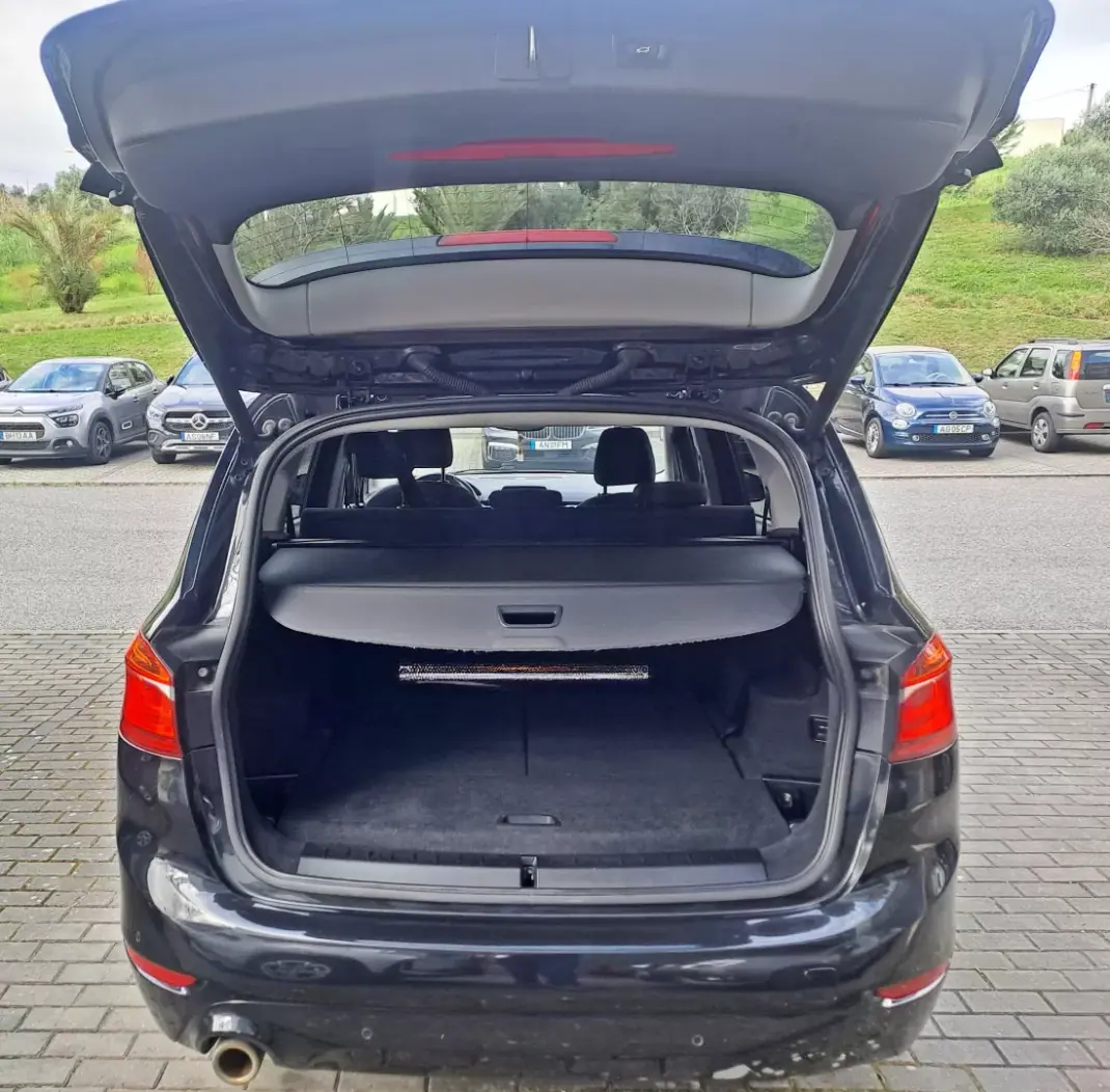 BMW 216 Gran Tourer 2019 - 16500 EUR, 100000 km - AUTO.MOTO.pt - 100000km - foto 21 de 27