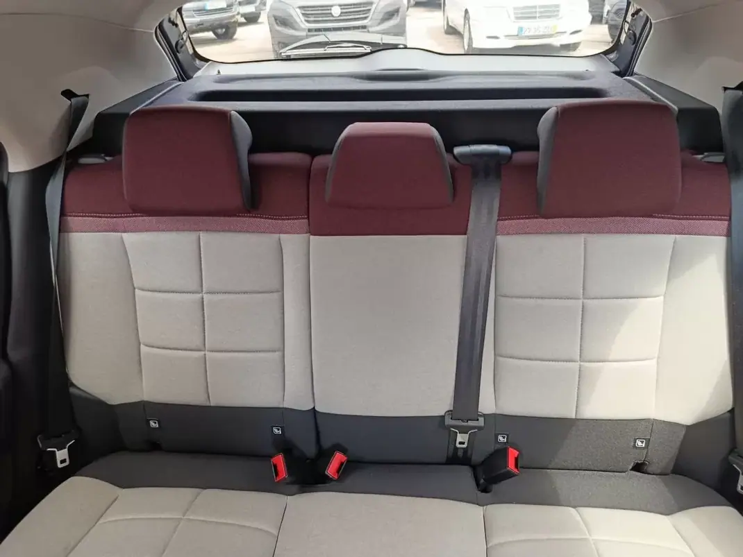 Citroën C4 Cactus 2020 - 14000 EUR, 56660 km - 56660km - foto 19 de 23