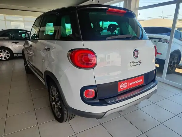 Fiat 500L 2013 - 7990 EUR, 194500 km - AUTO.MOTO.pt - 194500km - foto 7 de 33
