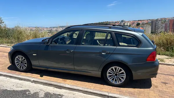 BMW 3 Series 2008 — foto 2 de 7