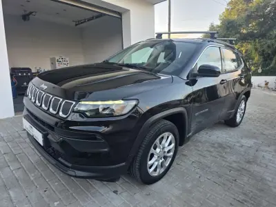 Jeep Compass 2021 - 20900 EUR, 142000 km - AUTO.MOTO.pt - 142000km - foto 4 de 65