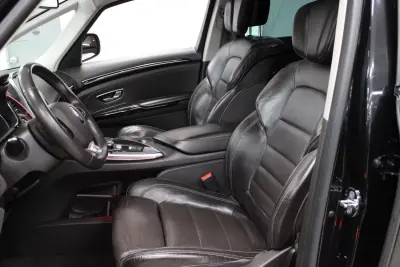 Renault Espace 2017 - 17900 EUR, 171000 km - AUTO.MOTO.pt - 171000km - foto 5 de 31