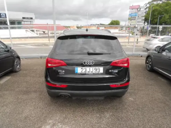 Audi Q5 2010 - 14900 EUR, 177706 km - AUTO.MOTO.pt - 177706km - foto 6 de 13