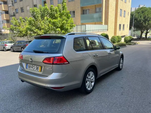 Volkswagen Golf Variant 2016 - 12950 EUR, 173000 km - AUTO.MOTO.pt - 173000km - foto 6 de 15