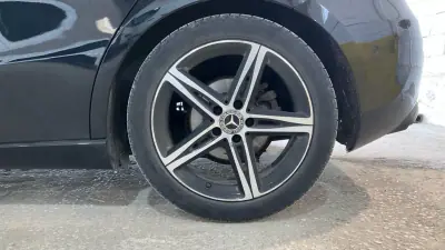 Mercedes-Benz A 180 2018 - 22250 EUR, 126000 km - AUTO.MOTO.pt - 126000km - foto 5 de 5