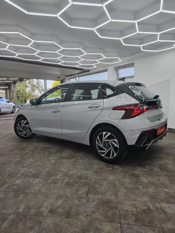Hyundai i20 2026 - 20350 EUR, 1812 km - AUTO.MOTO.pt - 1812km - foto 23 de 37