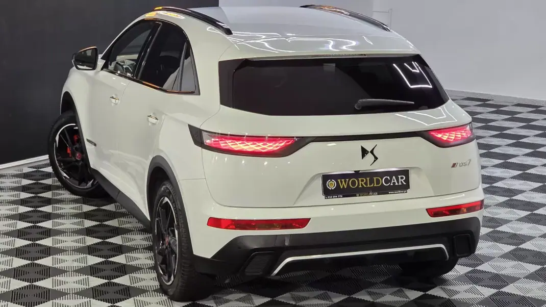 DS DS7 Crossback 2019 - 20990 EUR, 170000 km - AUTO.MOTO.pt - 170000km - foto 26 de 59