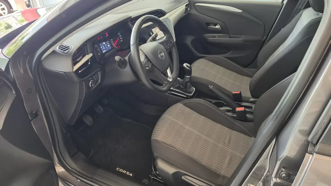 Opel Corsa 2020 - 10490 EUR, 84220 km - AUTO.MOTO.pt - 84220km - foto 6 de 53