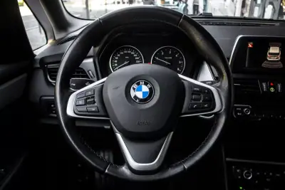 BMW 216 Active Tourer 2017 - 13990 EUR, 96223 km - AUTO.MOTO.pt - 96223km - foto 12 de 43