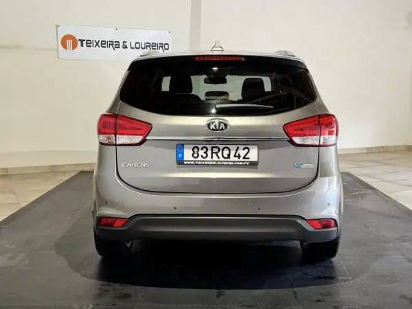 Kia Carens 2016 - 16500 EUR, 115211 km - AUTO.MOTO.pt - 115211km - foto 6 de 26