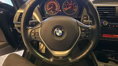 BMW 118 2013 - 12900 EUR, 205111 km - 205111km - foto 39 de 53