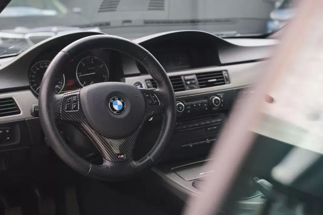 BMW 320 2016 - 18900 EUR, 230000 km - AUTO.MOTO.pt - 230000km - foto 11 de 28