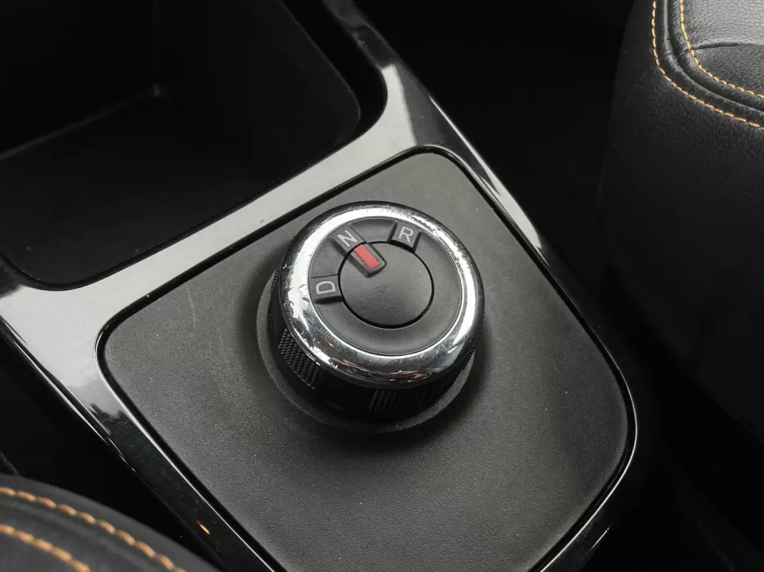 Dacia Spring 2021 - 10850 EUR, 17296 km - AUTO.MOTO.pt - 17296km - foto 13 de 32