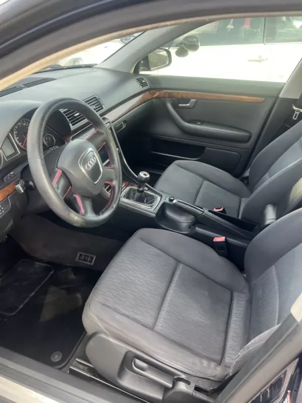 Audi A4 Avant 2006 - 5999 EUR, 365000 km - AUTO.MOTO.pt - 365000km - foto 6 de 6
