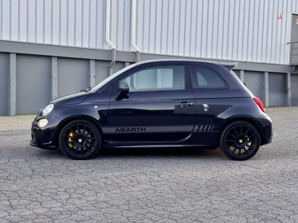 Abarth 595 2018 - 22500 EUR, 86000 km - AUTO.MOTO.pt - 86000km - foto 3 de 31