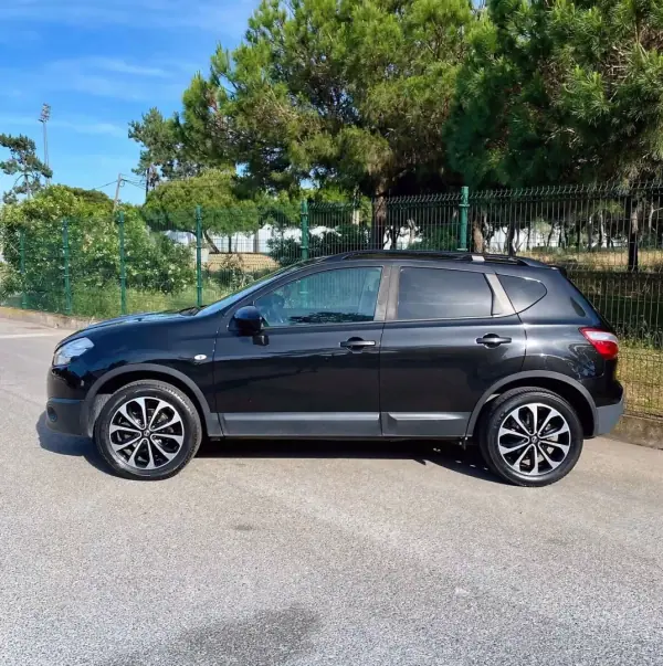 Nissan Qashqai 2013 - 10900 EUR, 183000 km - AUTO.MOTO.pt - 183000km - foto 3 de 7