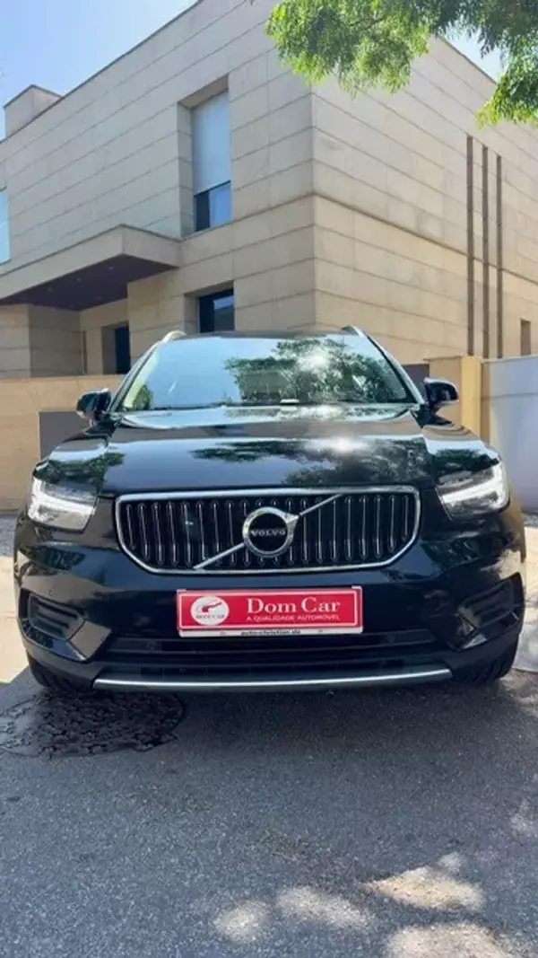 Volvo XC 40 T4 Recharge DKG Plus Dark 2021 Hybrid Plug-In — 131 254 km Volvo XC 40 T4 Recharge DKG Plus Dark 2021 Hybrid Plug-In