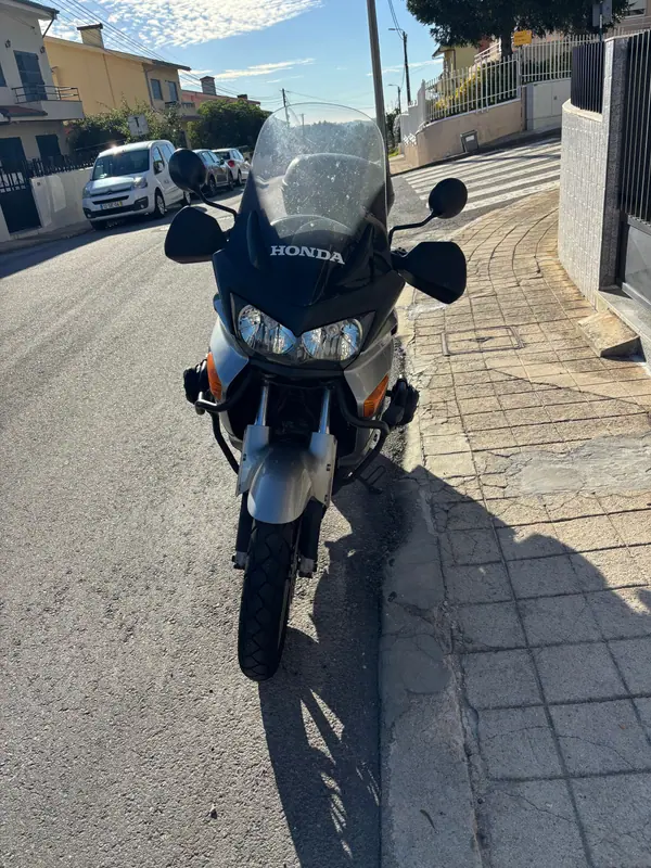 Honda Varadero 2005 Petrol
