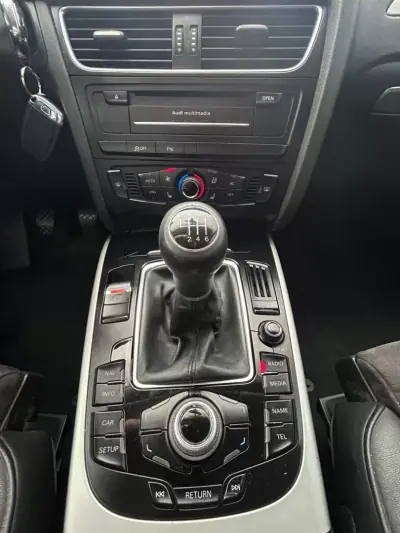 Audi A4 Avant 2011 - 10950 EUR, 315177 km - AUTO.MOTO.pt - 315177km - foto 14 de 21
