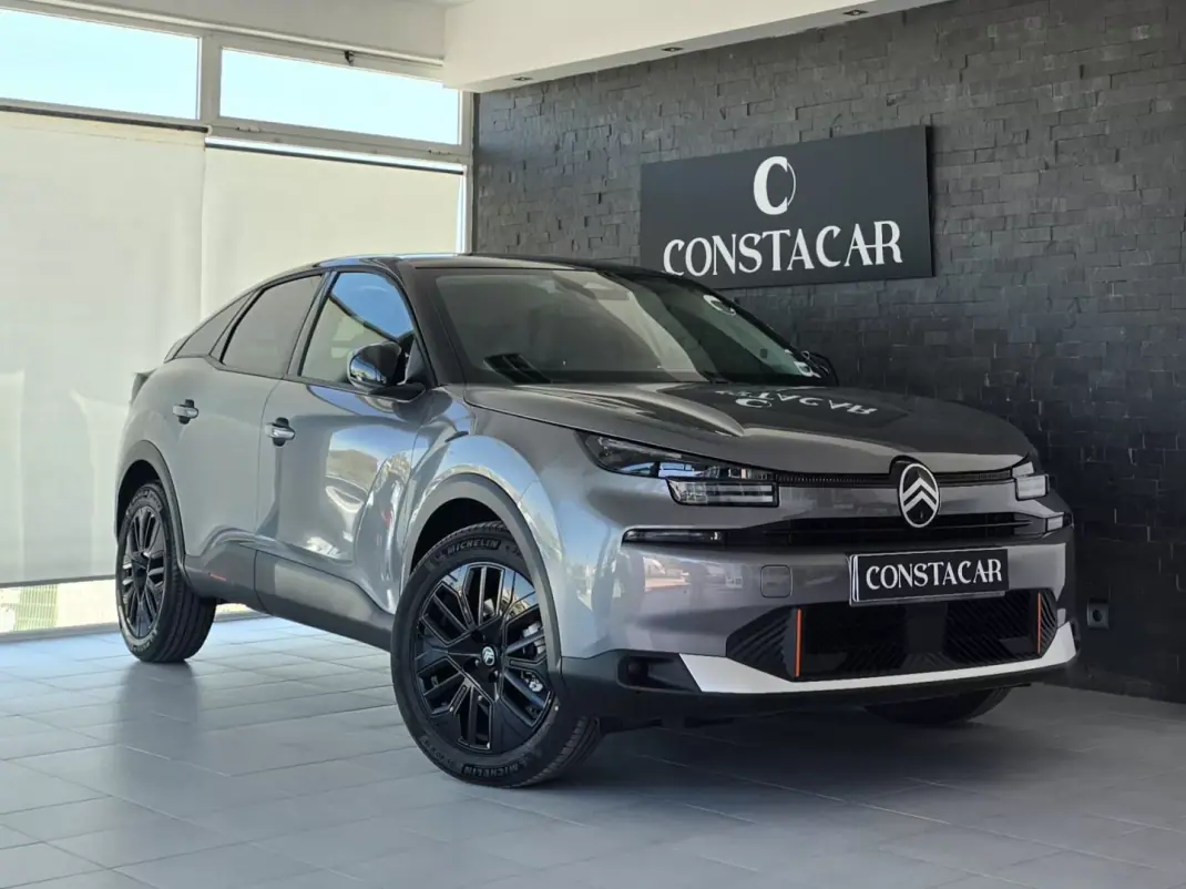 Citroën C4 2026 - 28900 EUR, 100 km - AUTO.MOTO.pt - 100km - foto 1 de 35