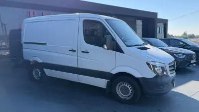 Mercedes-Benz Sprinter 2015 - 14500 EUR, 154000 km - foto 2 de 10