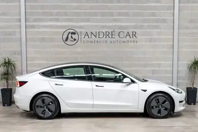 Tesla Model 3 2021 - 25450 EUR, 58710 km - AUTO.MOTO.pt - 58710km - foto 5 de 56