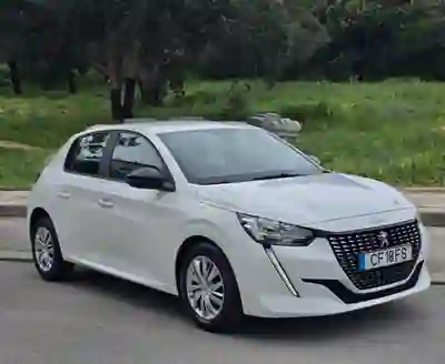 Peugeot 208 2020 - 12999 EUR, 81 km - AUTO.MOTO.pt - 81km - foto 4 de 4