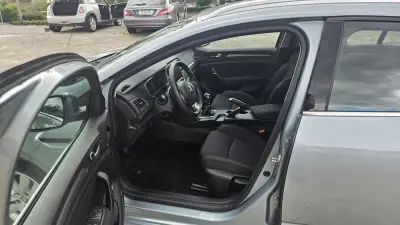 Renault Mégane Break 2020 - 16900 EUR, 127254 km - 127254km - foto 5 de 10