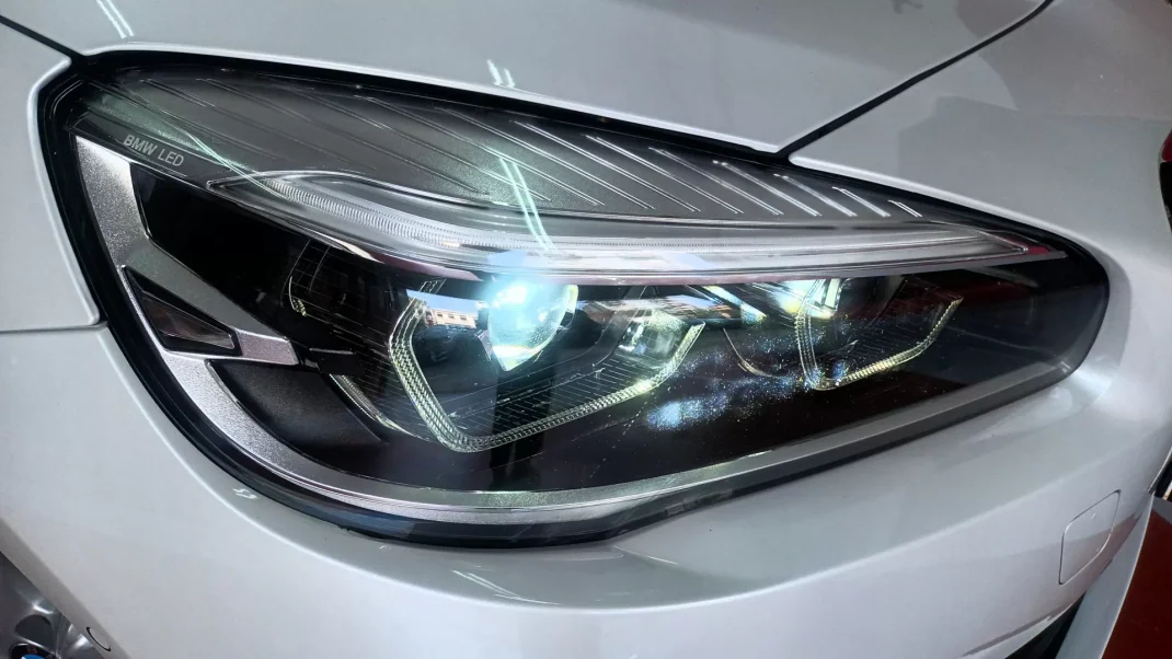 BMW 225xe Active Tourer 2019 - 18750 EUR, 156212 km - AUTO.MOTO.pt - 156212km - foto 15 de 68