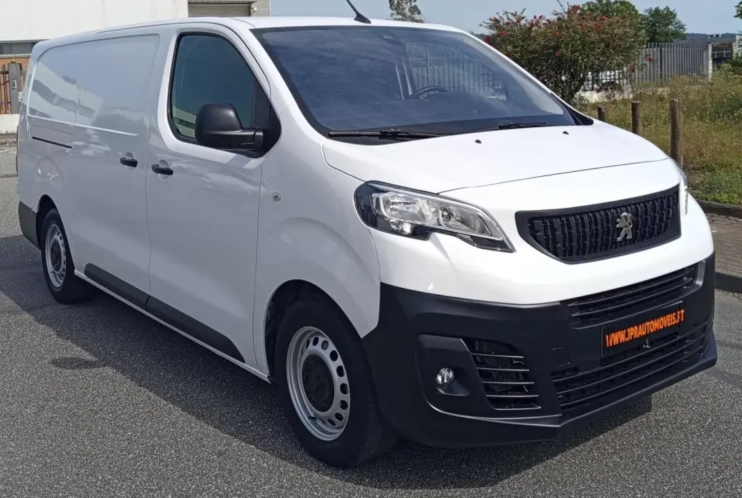 Peugeot e-Expert 2023 - 21990 EUR, 38600 km - AUTO.MOTO.pt - 38600km - foto 3 de 20