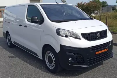 Peugeot e-Expert 2023 - 21990 EUR, 38600 km - AUTO.MOTO.pt - 38600km - foto 3 de 20
