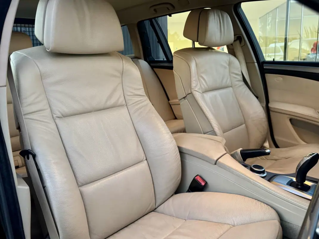 BMW 520 2008 - 7999 EUR, 320000 km - AUTO.MOTO.pt - 320000km - foto 20 de 26