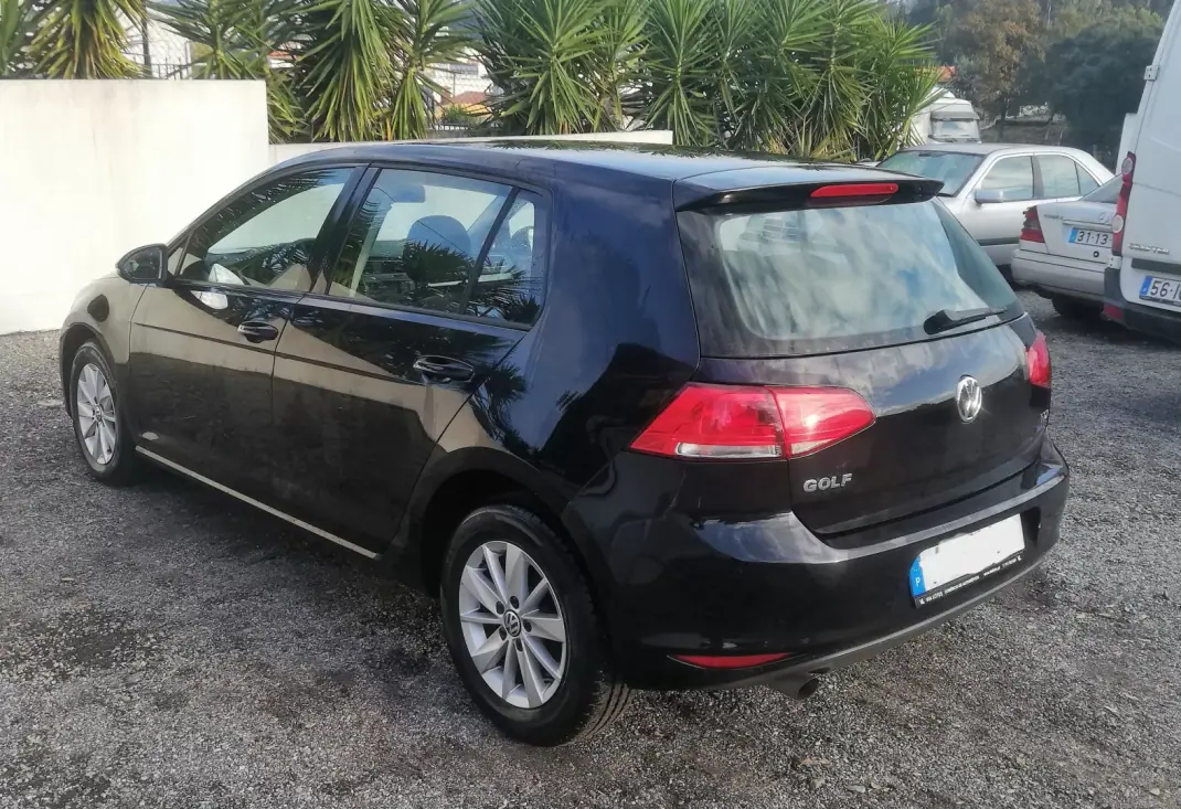 Volkswagen Golf 2013 - 11000 EUR, 240000 km - AUTO.MOTO.pt - 240000km - foto 21 de 21