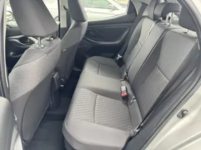 Toyota Yaris 2023 - 22990 EUR, 32000 km - AUTO.MOTO.pt - 32000km - foto 12 de 18