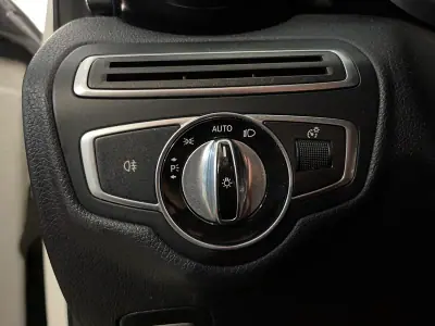 Mercedes-Benz C 220 2015 - 16500 EUR, 266000 km - AUTO.MOTO.pt - 266000km - foto 26 de 29