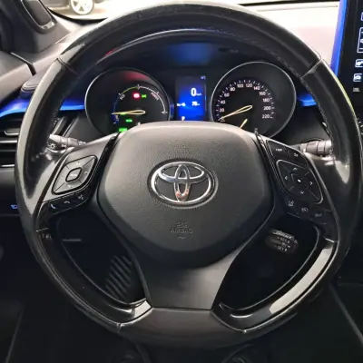 Toyota C-HR 2017 - 17450 EUR, 165400 km - AUTO.MOTO.pt - 165400km - foto 11 de 15