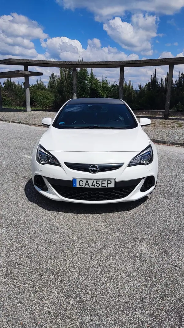 Opel Astra GTC 2016 - 22490 EUR, 92000 km - AUTO.MOTO.pt - 92000km - foto 5 de 15